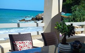 Villa Aktaia